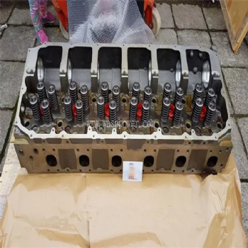 QSX15 cylinder head 3104450