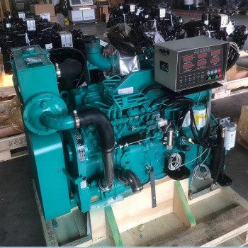 Dongfeng cummins 6CTA8.3-M220 marine engine